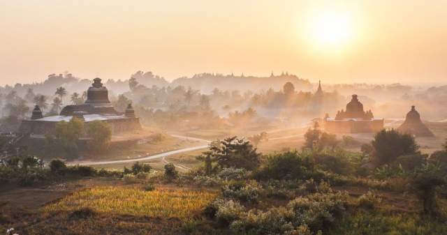 Temples of Mrauk U, Myanmar