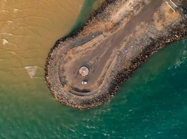 View of Dhanushkodi beach, closest access point to Adam's Bridge in Ind